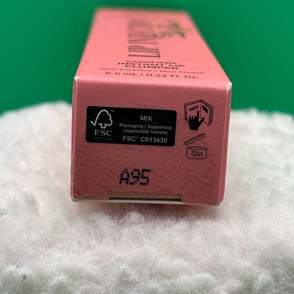 Too Faced Lip Injection Power Plumping Lip Gloss Vitamin A + E, Wifey for lifey - Picture 6 of 6